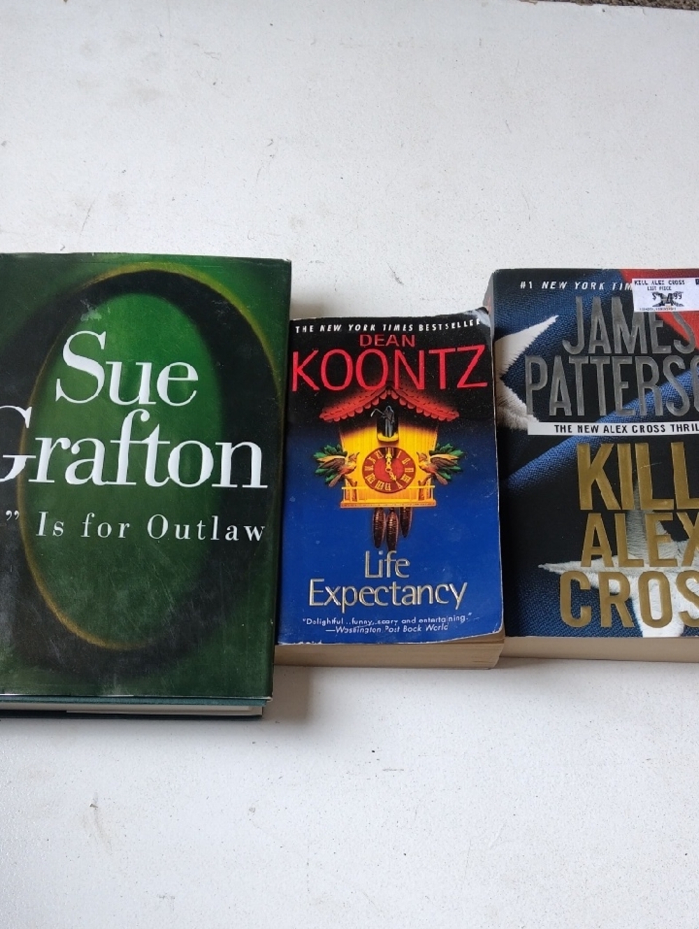 Dean Koontz,James Pattersen,Sue Grafton